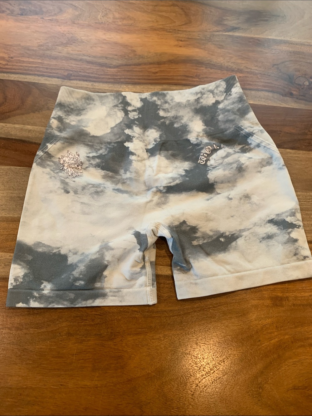 Darc Sport High-Waist Tie-Dye Bike Shorts in Gray & Cream